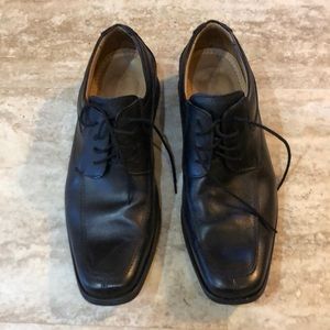 Men’s Belvedere leather dress shoes. Size 10.5